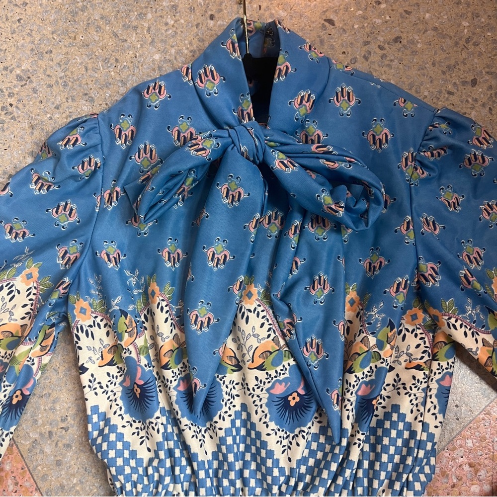 70s designer blue and pink floral and geometric long sleeve blouse Size 5 Small - Picture 4 of 9